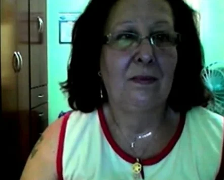 Brazilian Mature on webcam