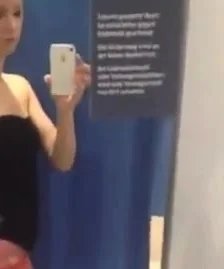 Selfie fitting room play