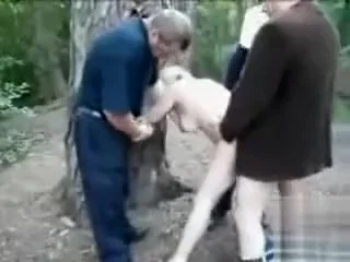 Dogging mature woman seduced in the park