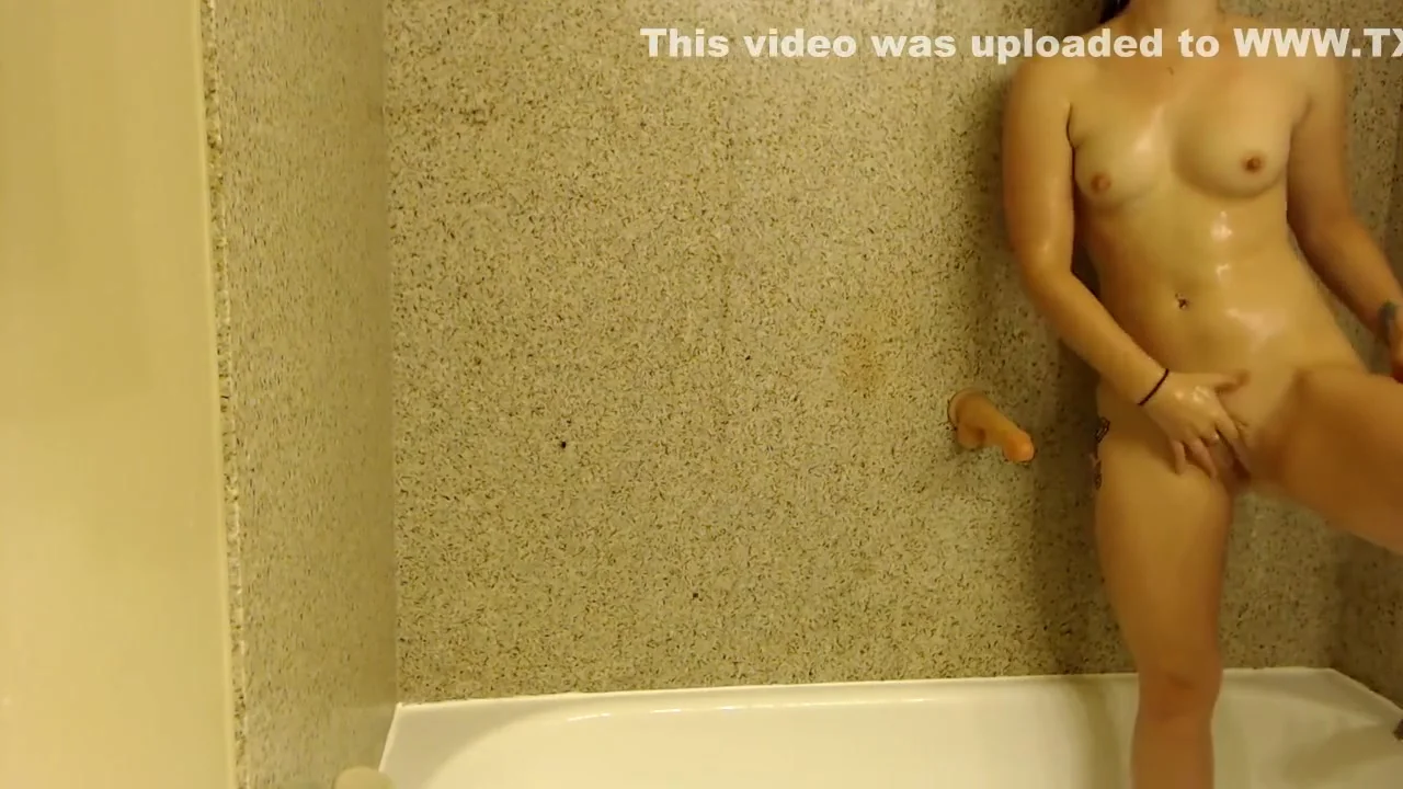Masturbate In Shower