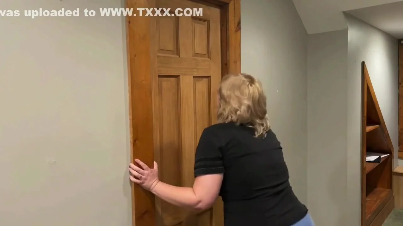She Pees Her Pants And Has To Fuck Coworker