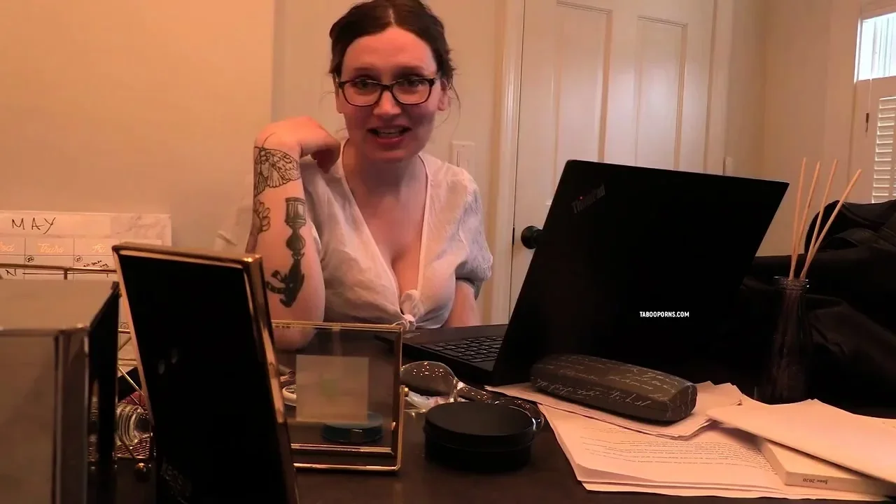 Bettie Bondage – The Free Use Workplace