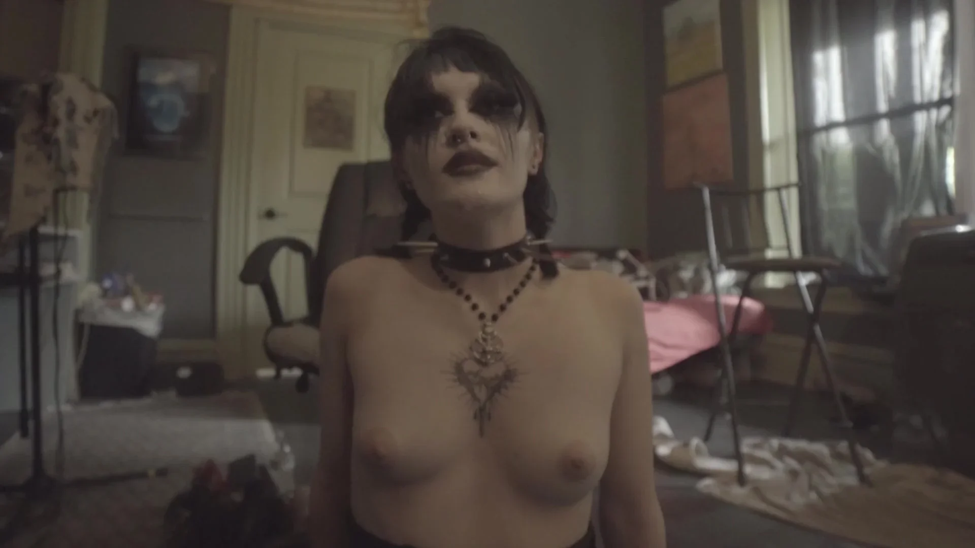 Hot Goth Girl Wanted A Facial So She Put A Cock In Her Mouth - Verified Amateurs