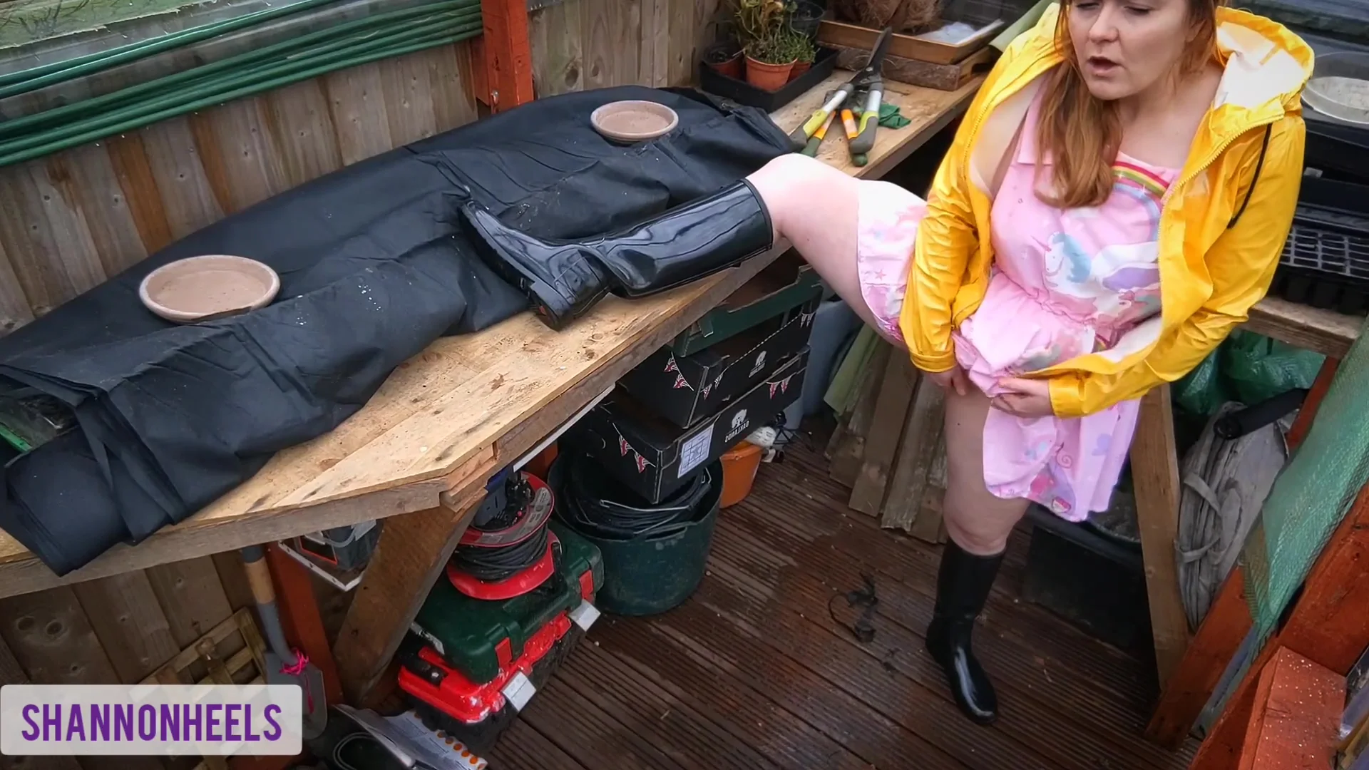 Please Dont Tell My Parents - Squirting Slut Gets Caught In Shed And Ass Fucked
