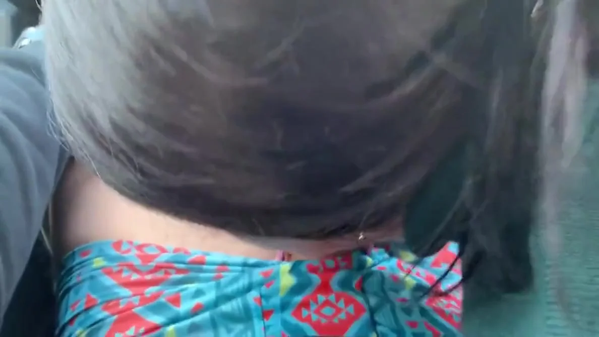 Risky Blowjob And Sex In The Car