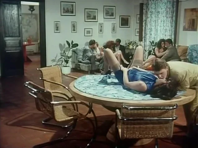 Intimit? anale - Moana Pozzi - Film italiano vintage completo