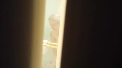 amateur wife hotel shower spy