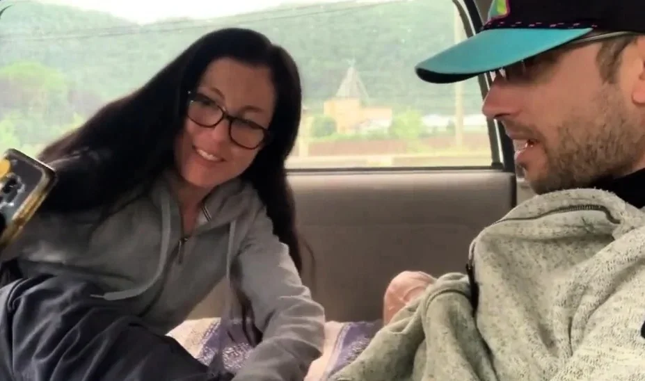 Nerdy Faery Gives a Blow Job to a Truck Driver