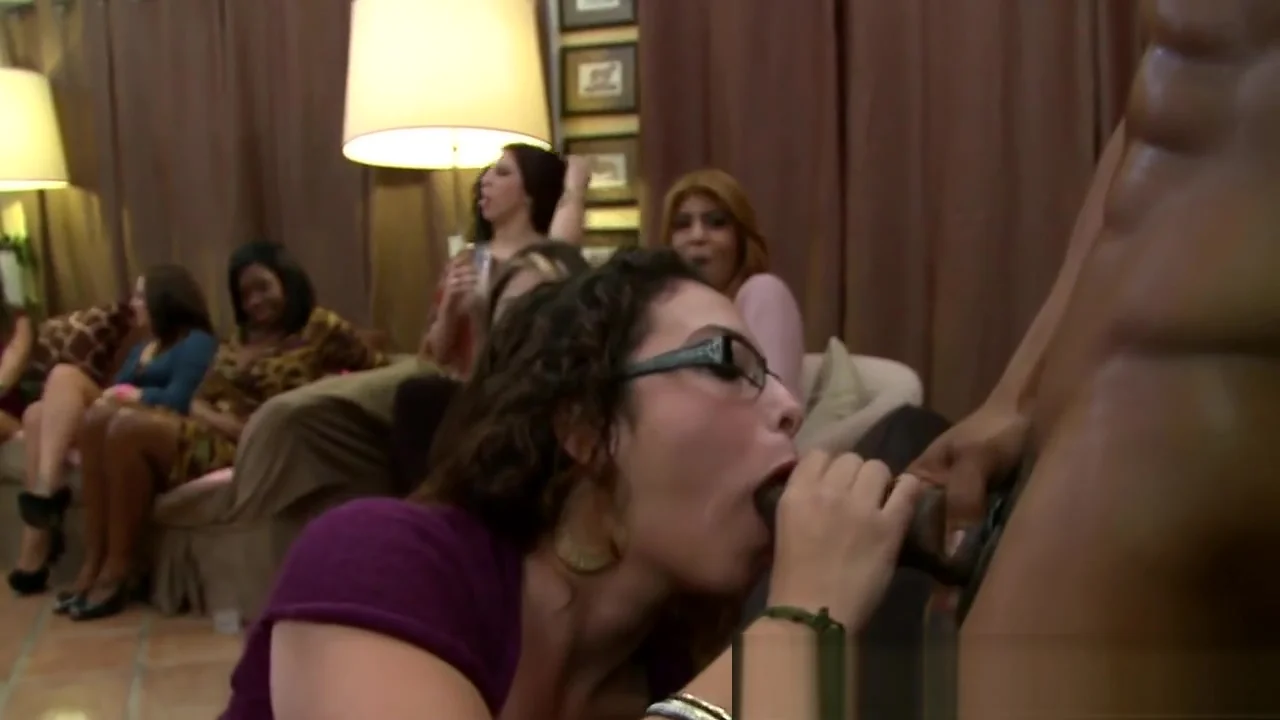 Cfnm hotties stroke bbc