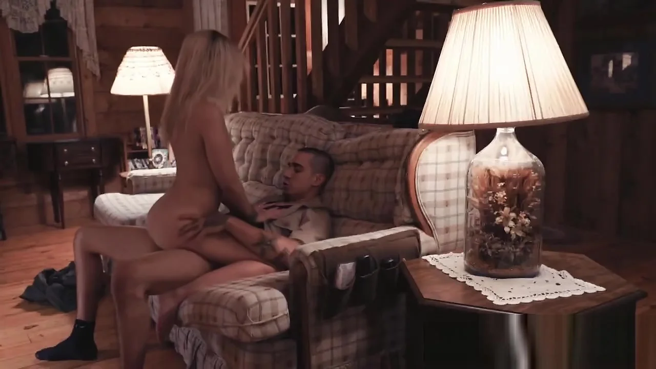 Blonde teen 18+ Goldie Rush Fucking Doggy Style Riding