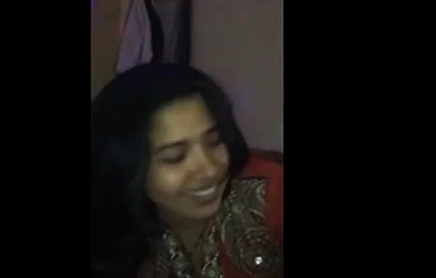 Pakistani - Indian Urdu Poetry Slut