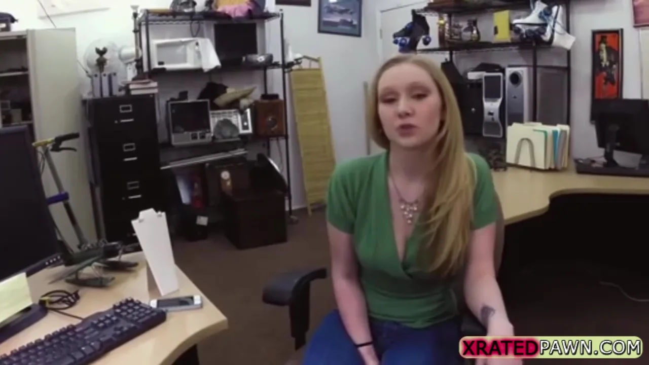 Hardcore Sex With A Hot Blonde Girlfriend In The Shop
