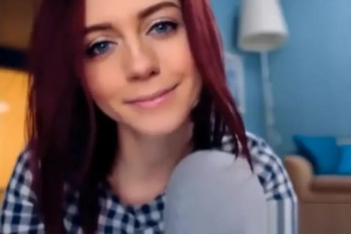 Beautiful russian lesbian teen 18+ squirt