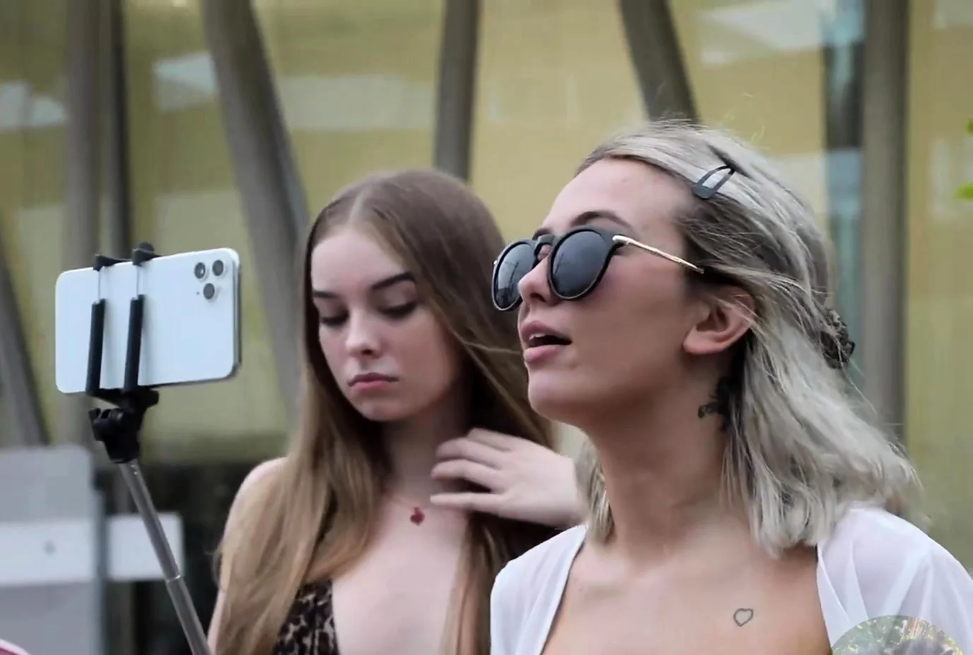 Amateur eurosex blonde babe fucked in public for cash