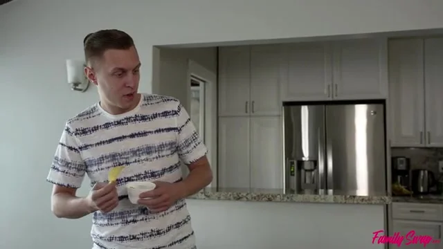 Bad Step dad Jokes Lead To Swap Family Sex - S4:E8 - Familyswap