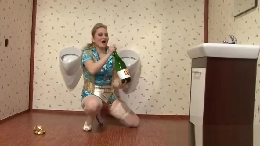 Party slut fucking a bottle with champain