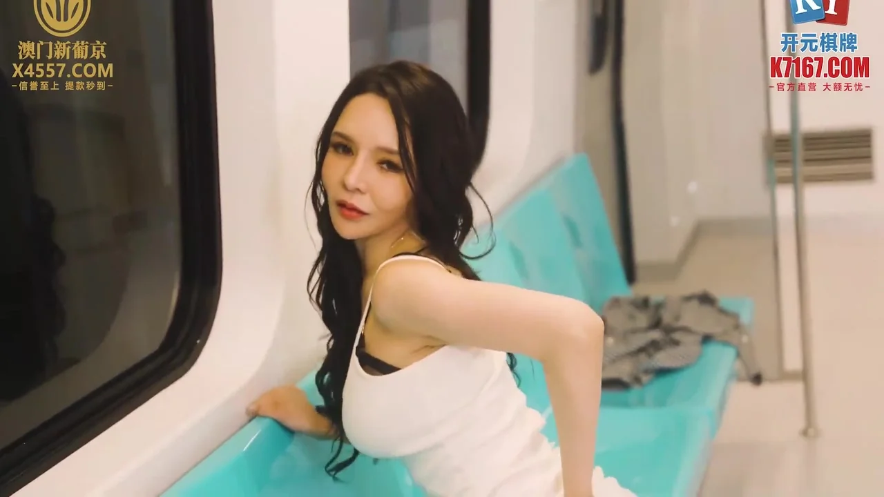 Horny Slut College Whore Teasing The Big Cock Stranger On The Subway