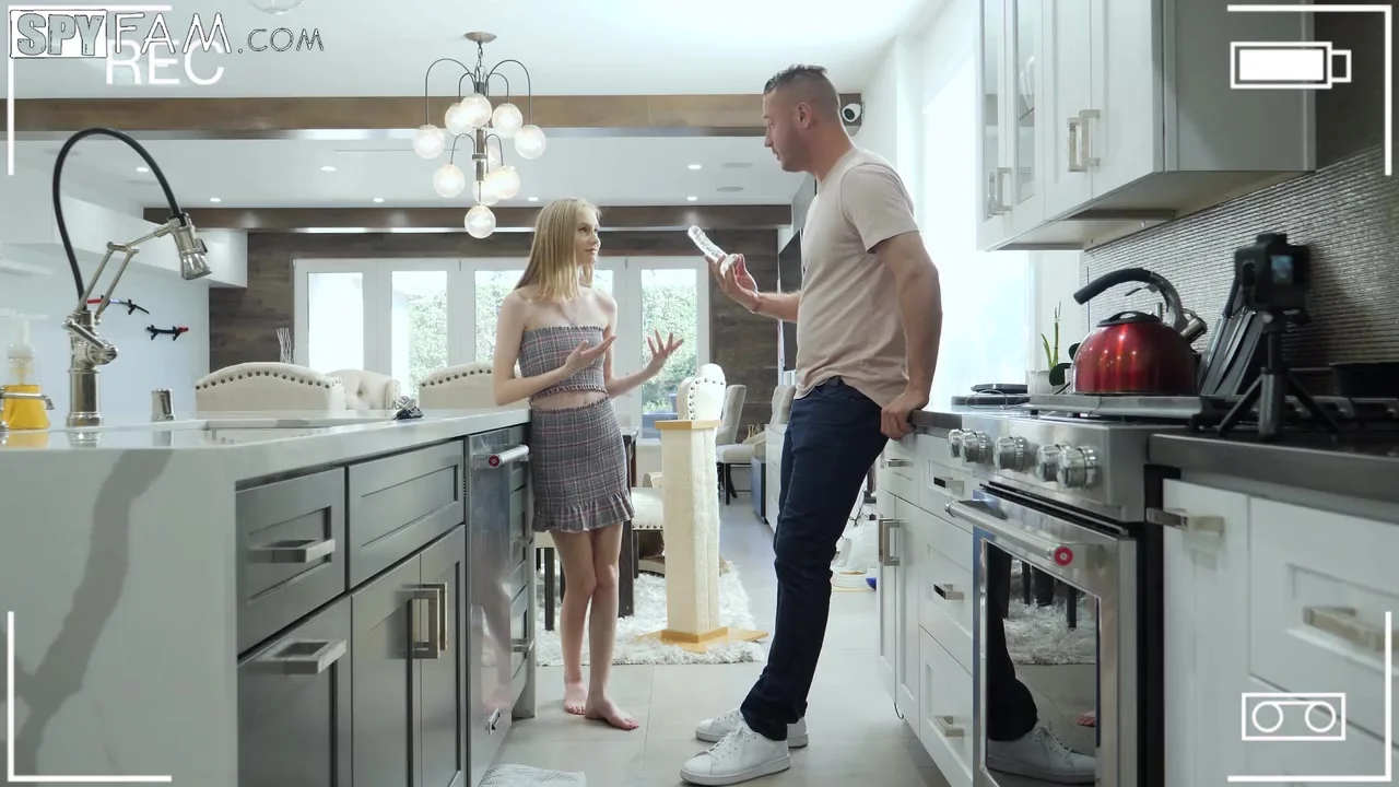 Horny Stepsis Leaves Dildo In Dishwasher - SpyFam