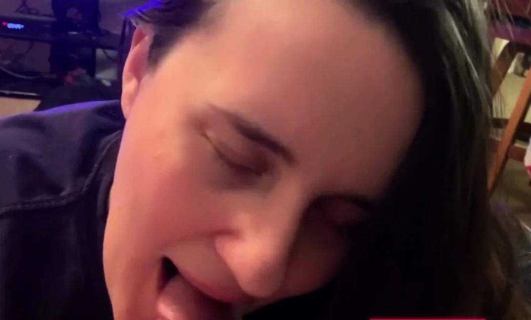 Slutty Facial with a Wink!