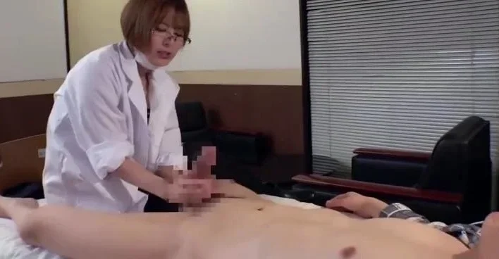 Asian Girl Blowjob Handjob and Cumshot