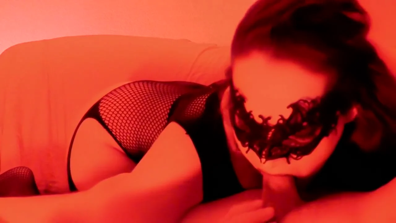 ♥YAMI MAMI GIVES A BLOWJOB FOR FACIAL SEXY♥