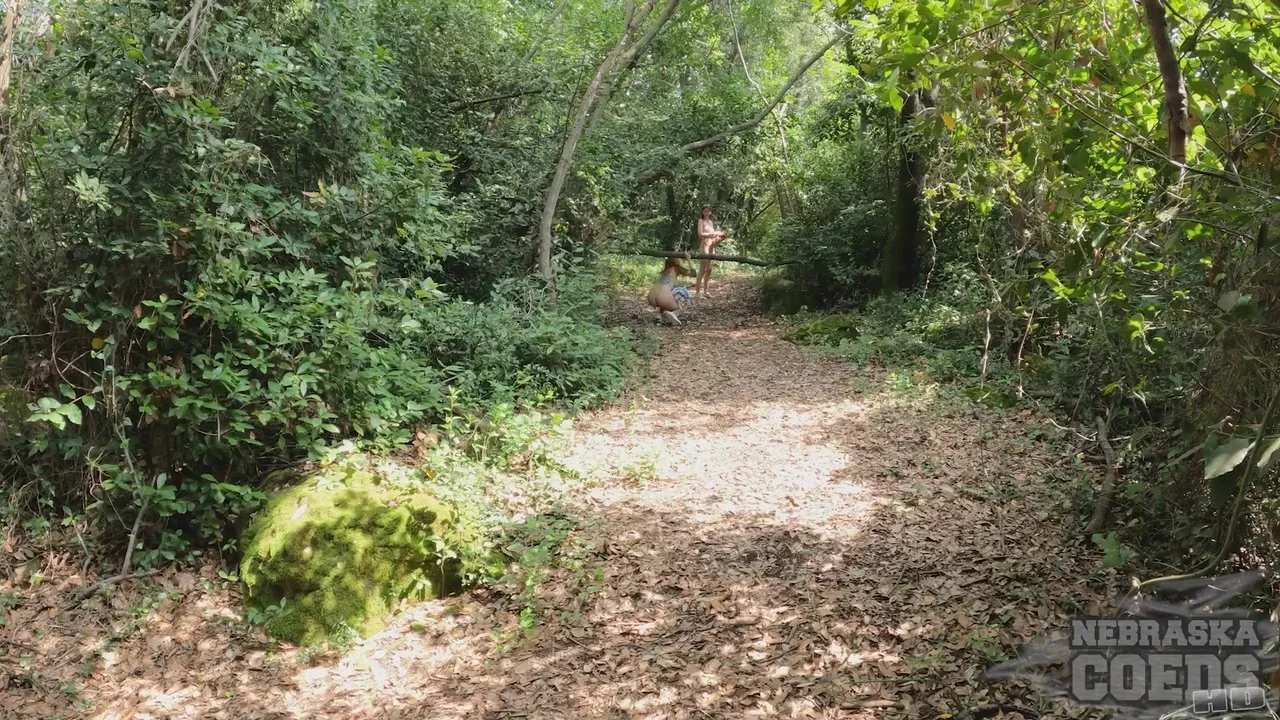 On Vacation Hiking Hude Outdoors With Rebeka Ruby And Cheri Abandoned Island