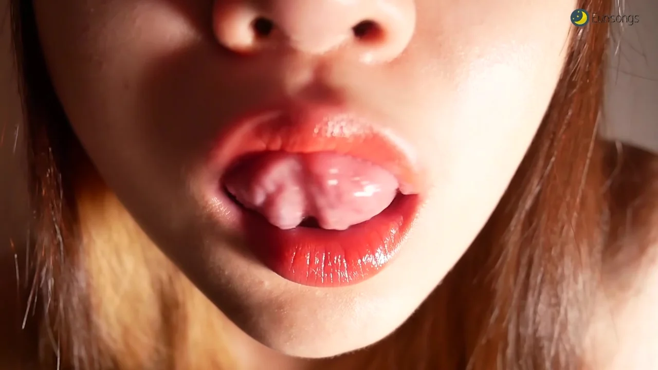 Eunsongs Asmr - 26 November 2021 - Kissing Sounds