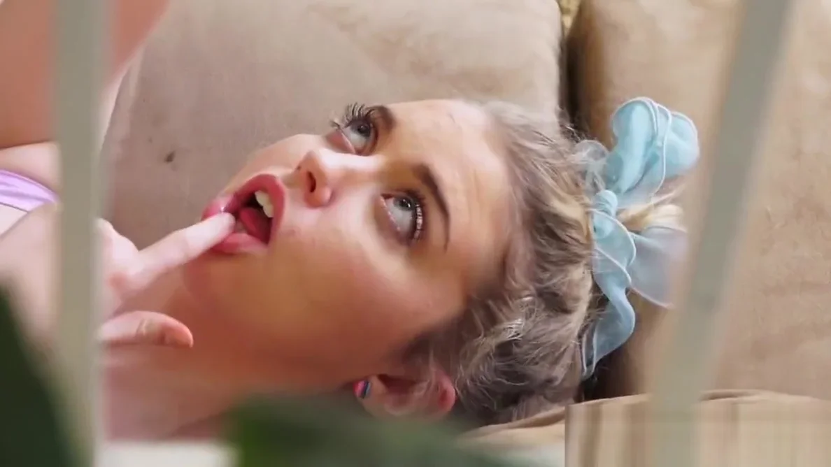 Coachs Step daughter Chloe Couture Bangs Quarterback