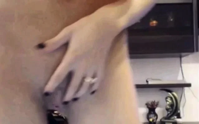skinny teen beauty pussy on skype
