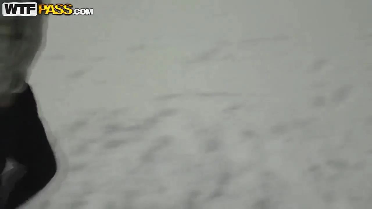 Sexy girlfriend Lory fantastic fuck in the snow