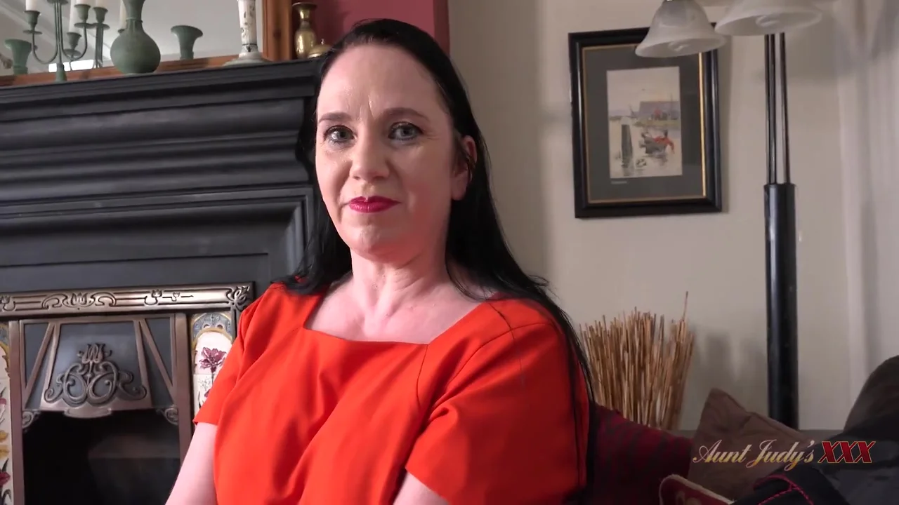 Your Mature Milf Teacher Mrs. Kjirsten Sucks You Off (pov Blowjob)