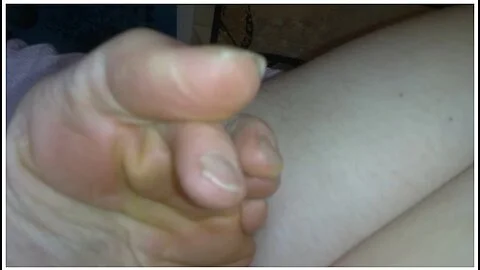 Fart Fetish Slut Pinkmoonlust Accidentally Farts While Making Feet Foot Play Vid Oh No Shes Stinky