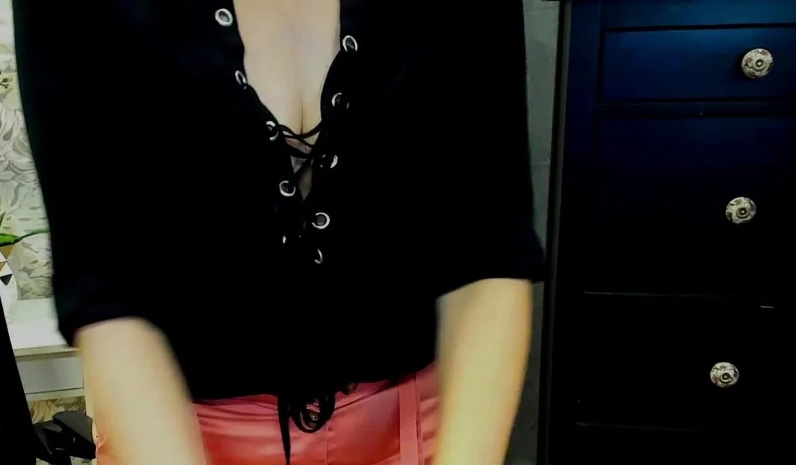 Clothed busty German MILF on webcam posing
