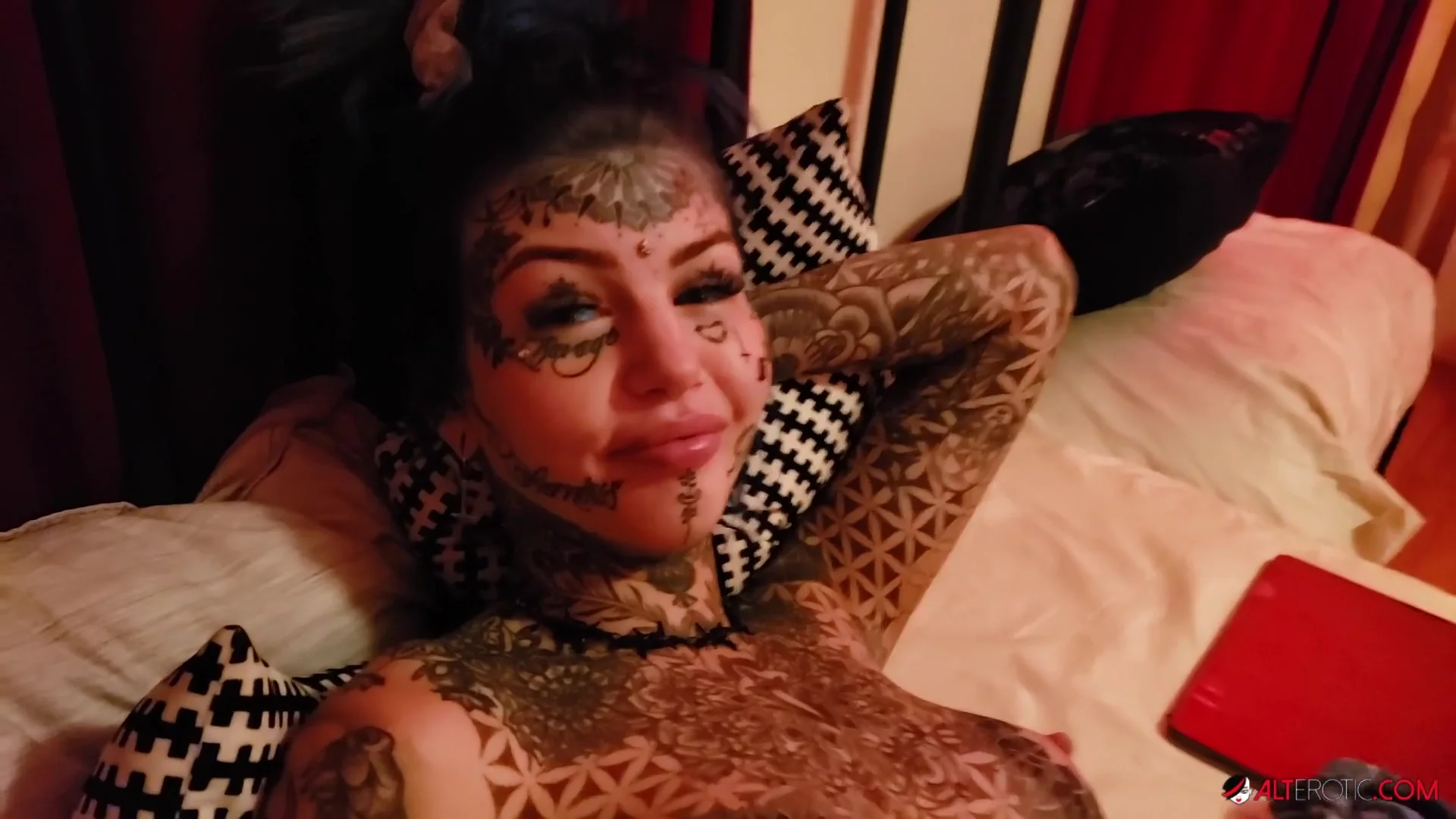 Inked Up Beauty Cravesfor Big Cock - Sascha - Amber Luke And Sascha Ink