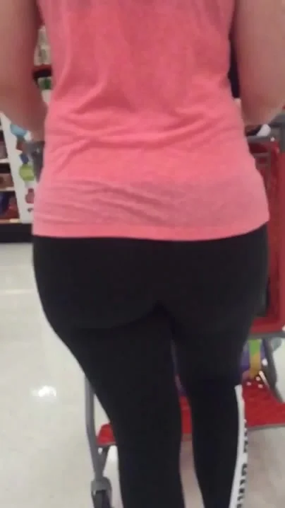 Pawg Milf what an ass!