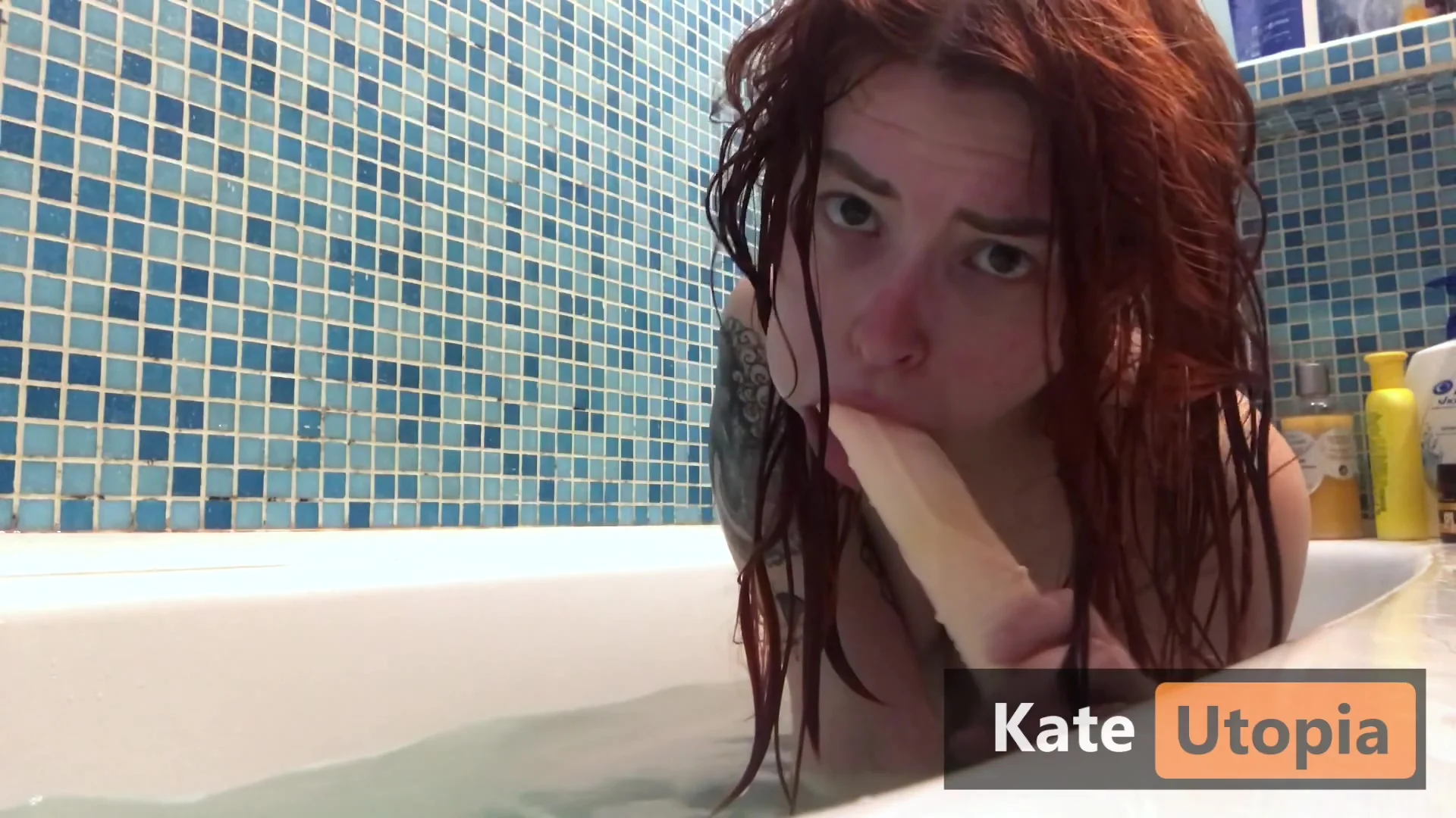 Big Boobs teen 18+ Deepthroat With Big Toy - Bath Play
