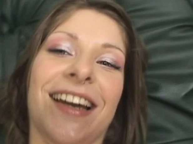 Sexy brunette gets a good dicking and blows his rod for cream