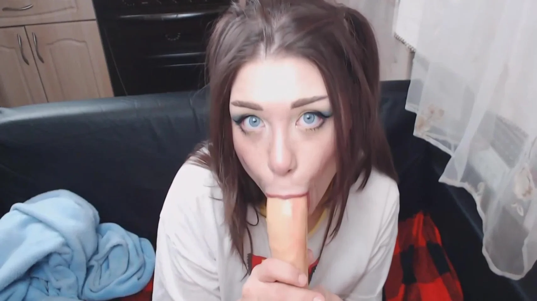 Masturbation And Gentle Blowjob Turns Into ... Pt.2 9 Min