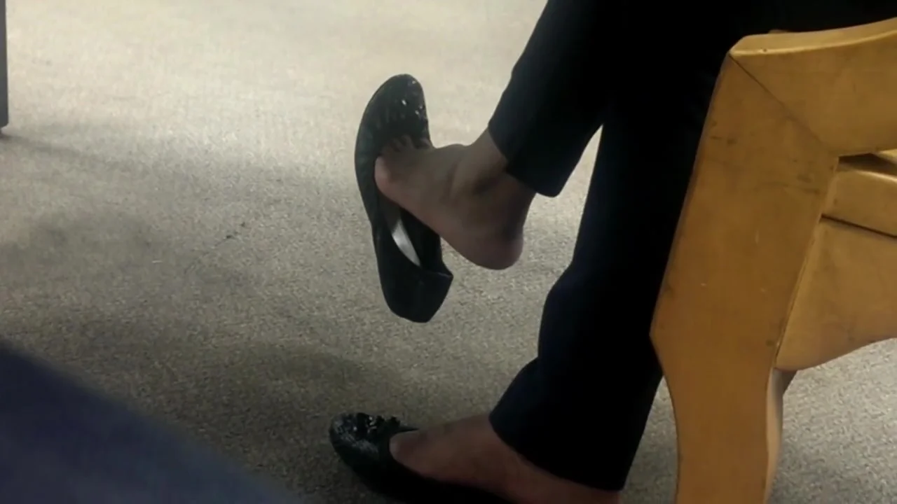 Ebony Flow Shoeplay