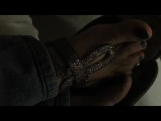 Candid Feet: Sexy Nails