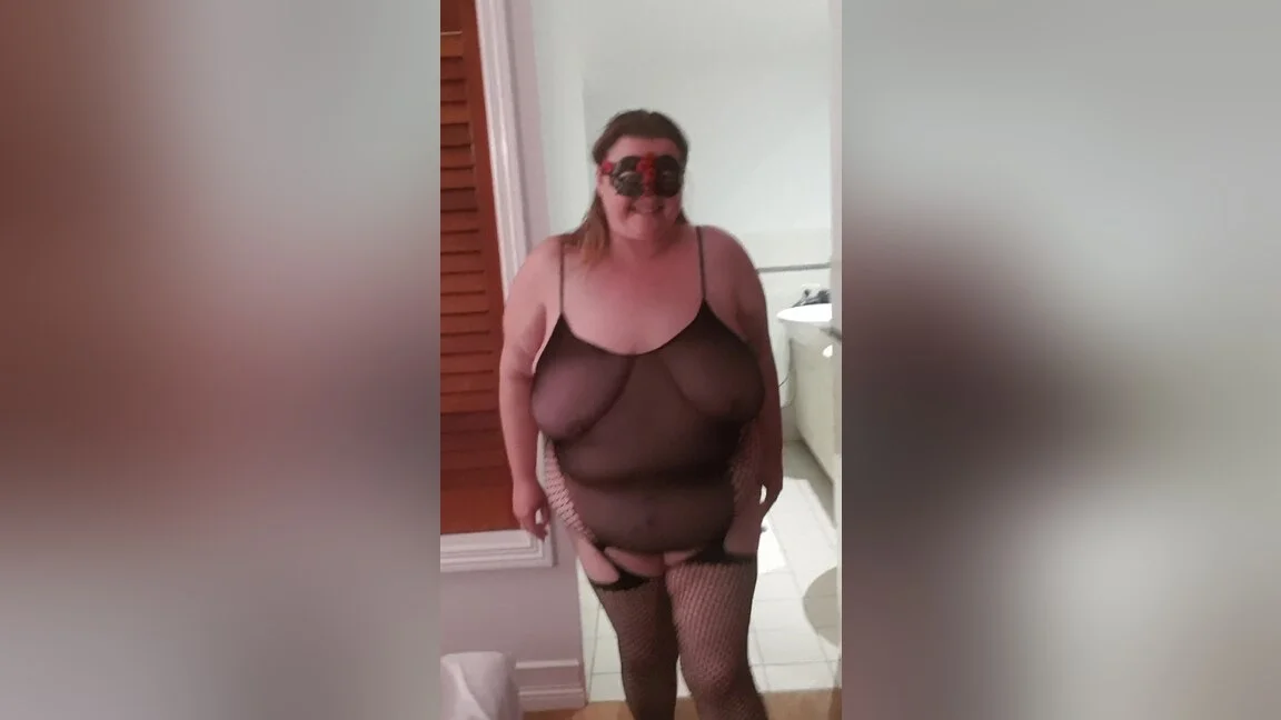 Bbw Bunny In Black With Mask - Black Mask