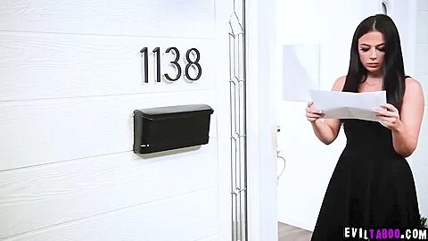 Ana Foxxx, Ana Foxx And Whitney Wright In Social Worker Fucks With A Lesbian Couple