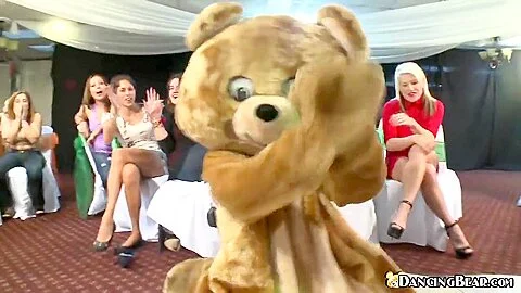 Three girls fucking dancing bear