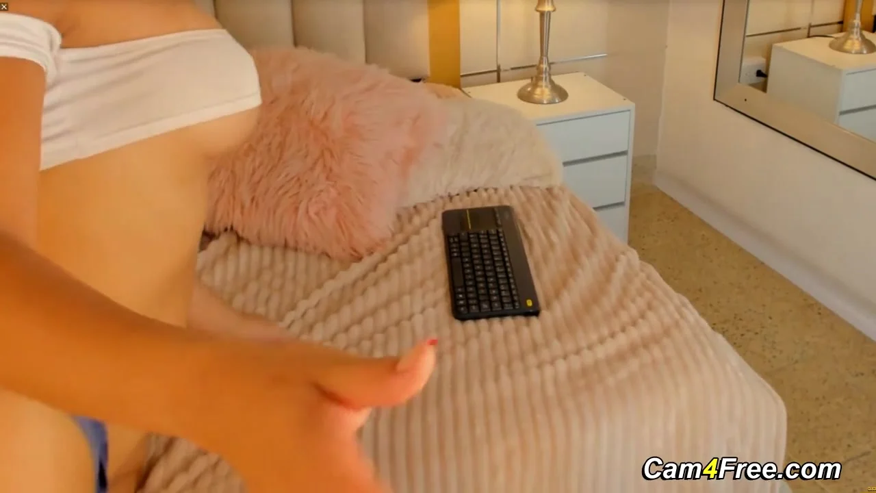Thick Ass Blonde Babe Fingering With Her Pussy