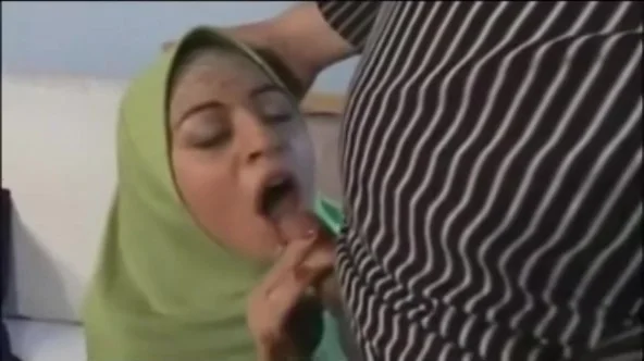Muslim Girl Sucking and Fucking