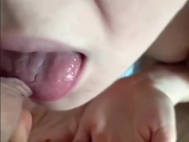 Pyjama Blowjob