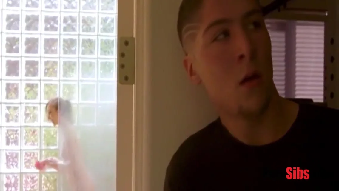 Stepbrother Helps Shave! 8 Min - Gracie Green