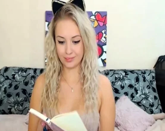 Blonde Babe Reaching Pretty Pink Labia