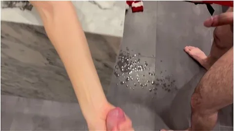 Wife Fucks 2 Cocks In Kitchen & Begs Them To Cum On Her Face / Christmas Double Facial Holiday