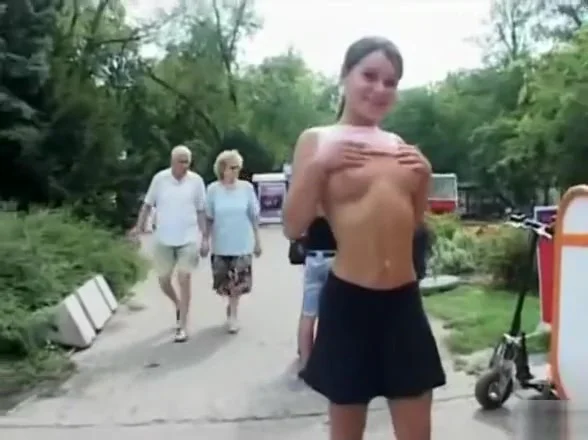 Russian teen 18+ girl flashes her great tits in public